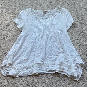 Cute Cape Juby Floral Blouse with Lace Detailing